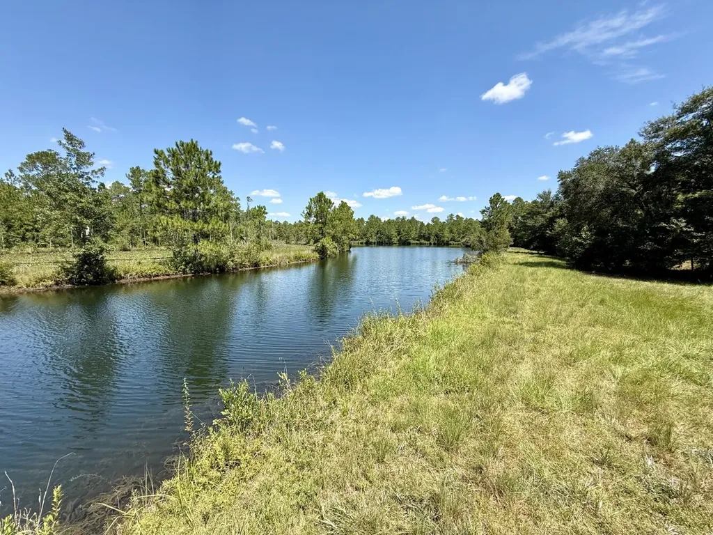 27505 Glass Road Robertsdale AL 36567