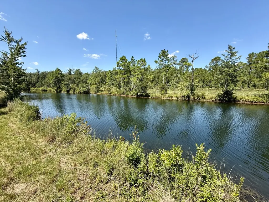 27505 Glass Road Robertsdale AL 36567