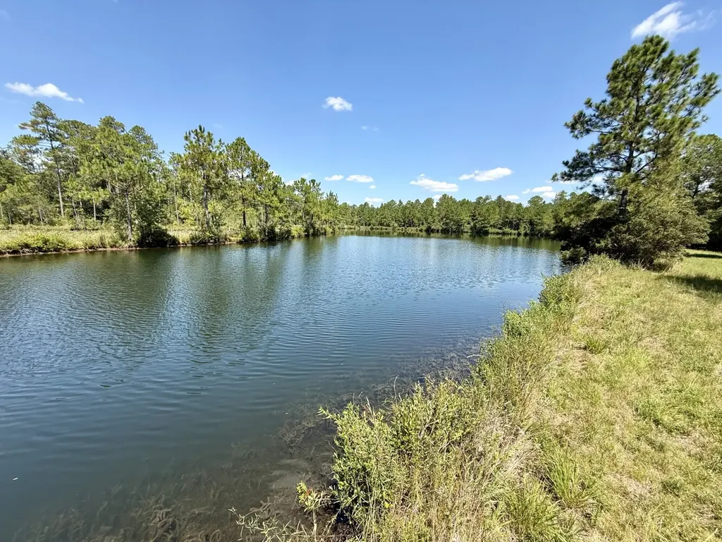 27505 Glass Road Robertsdale AL 36567