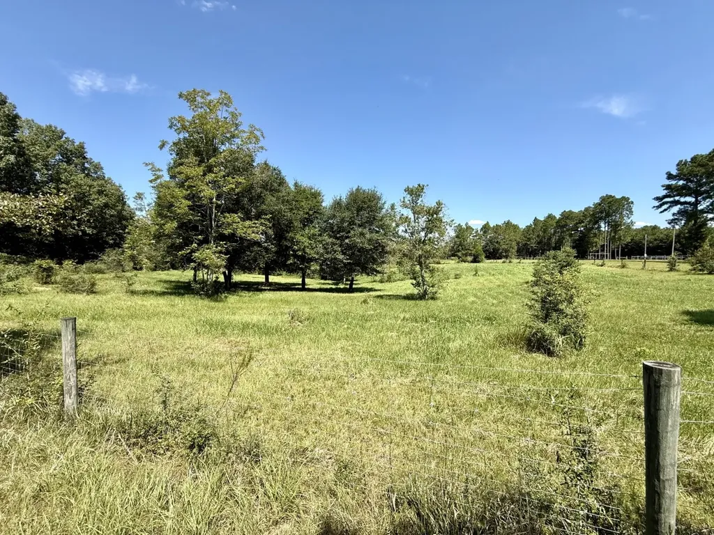 27505 Glass Road Robertsdale AL 36567