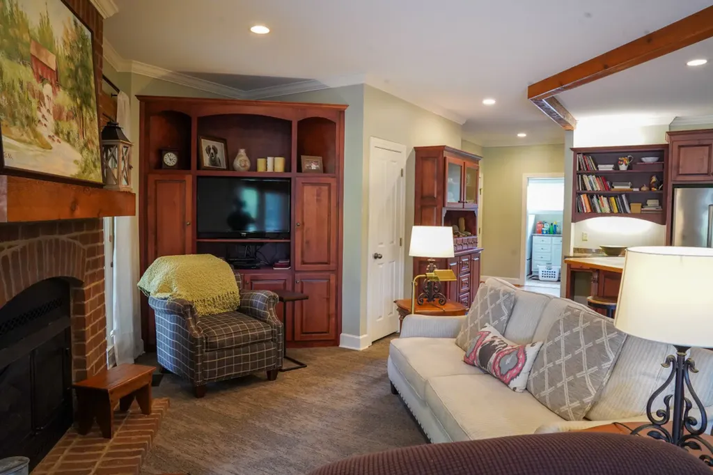 655 Lake Lanier Road Marion Junction AL 36759