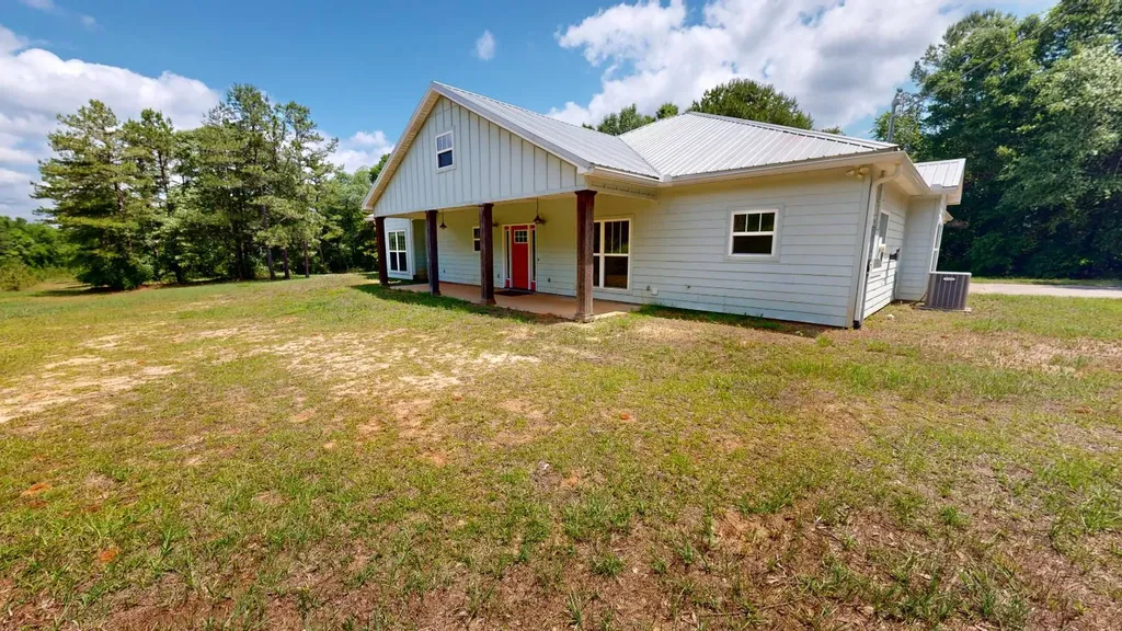 2285 Highway 122 New Brockton AL 36351