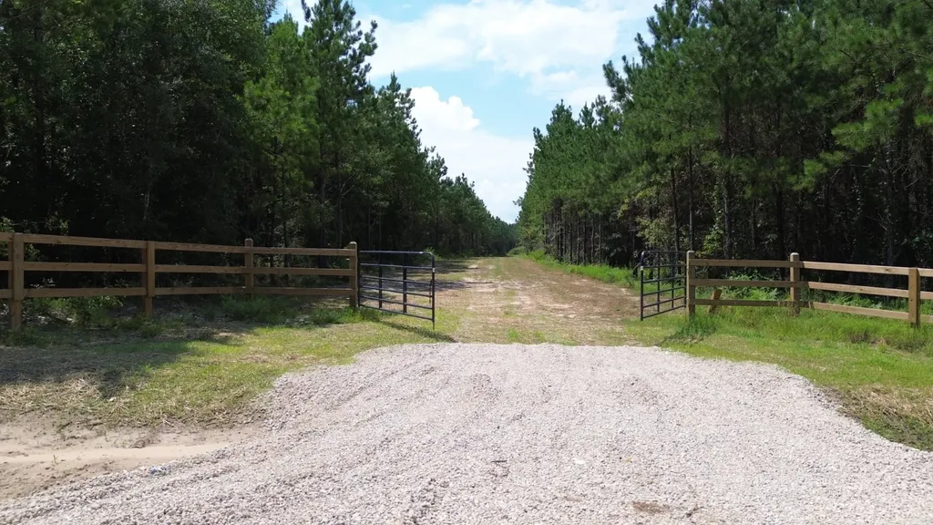 0 Lechner Road Robertsdale AL 36567