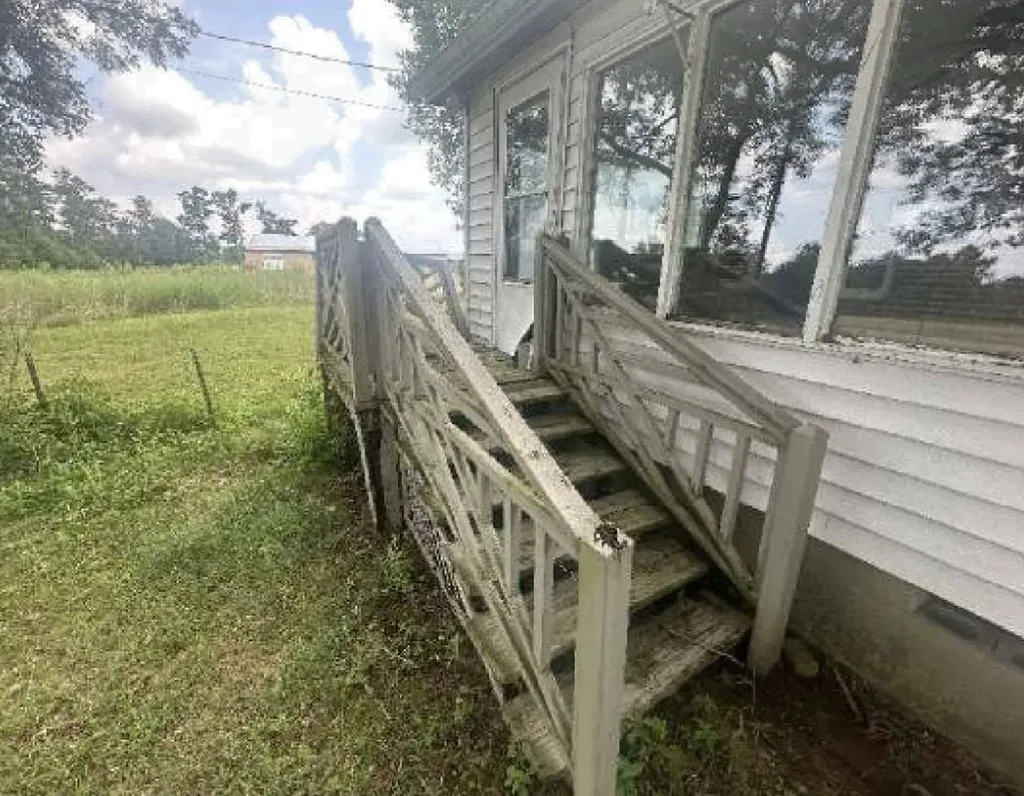 1565 County Road 43 Fyffe AL 35971