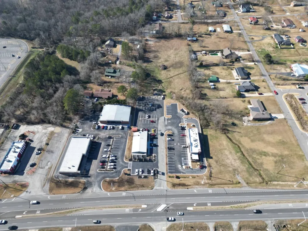 2.6 +/- Acres Us Highway 31 Hartselle AL 35604