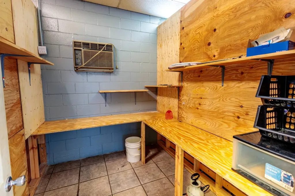 15908 Main Street (HWY 101) Town Creek AL 35672