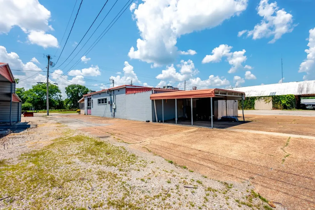 15908 Main Street (HWY 101) Town Creek AL 35672
