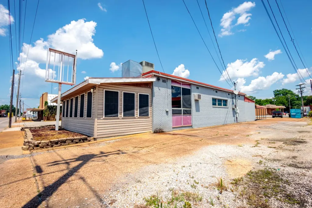 15908 Main Street (HWY 101) Town Creek AL 35672