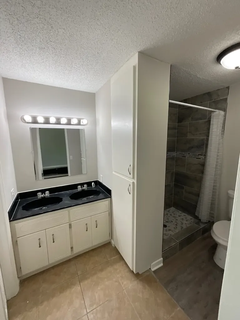 202 Sherwood Avenue Troy AL 36081