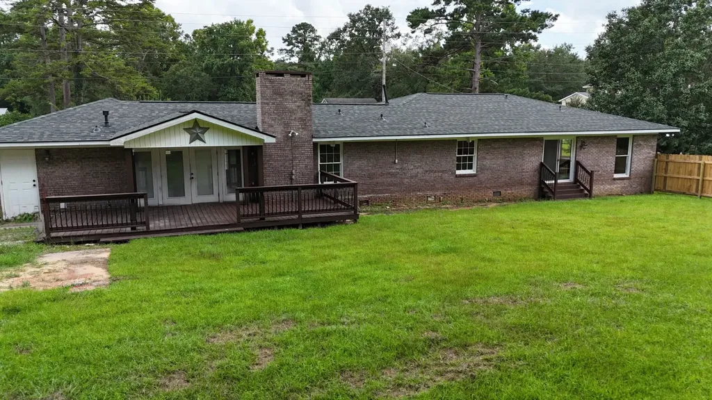 202 Sherwood Avenue Troy AL 36081