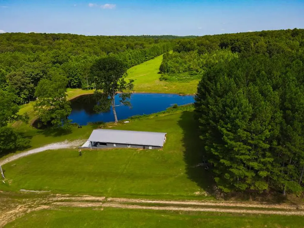 930 County Road 303 Florence AL 35634