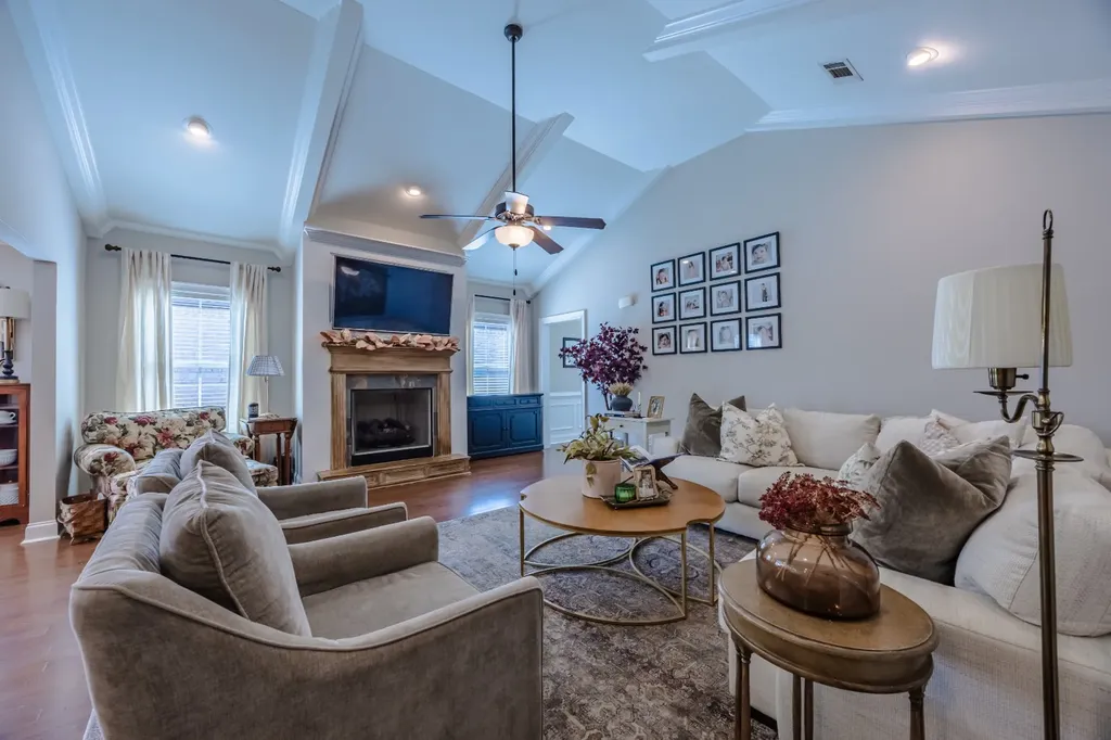 1012 Allison Drive Prattville AL 36066