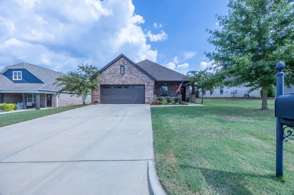 1012 Allison Drive Prattville AL 36066