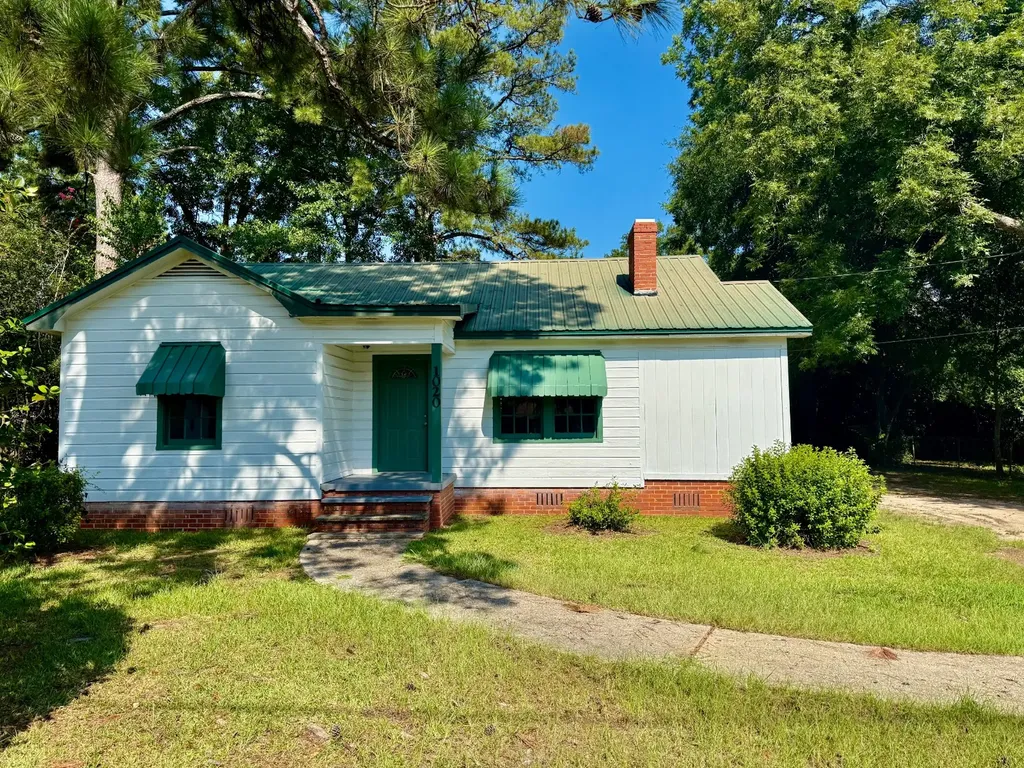 1020 Forest Avenue Jackson AL 36545