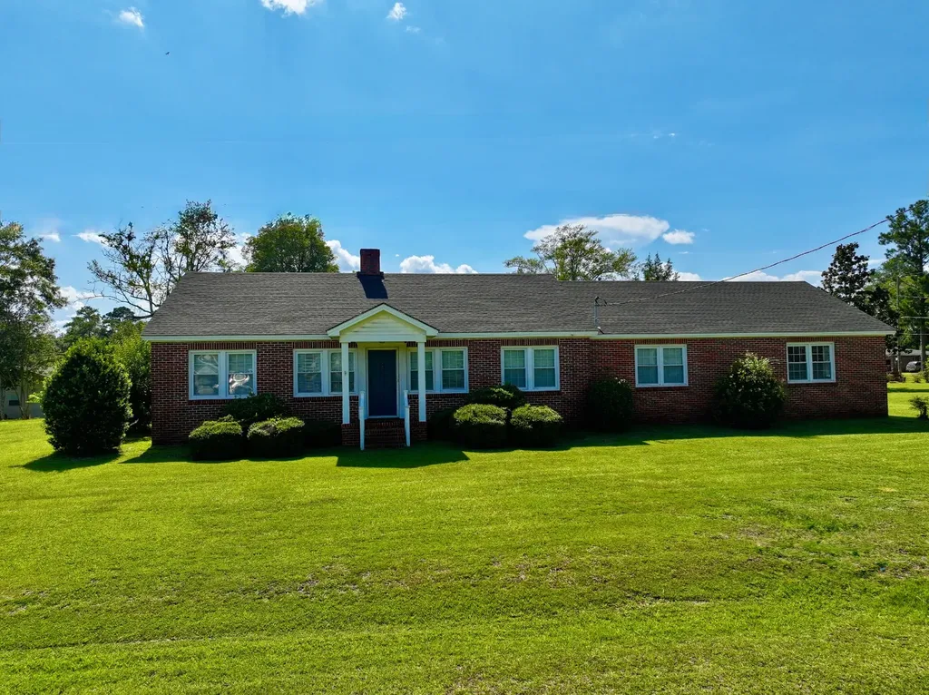 120 Oak Street Grove Hill AL 36451