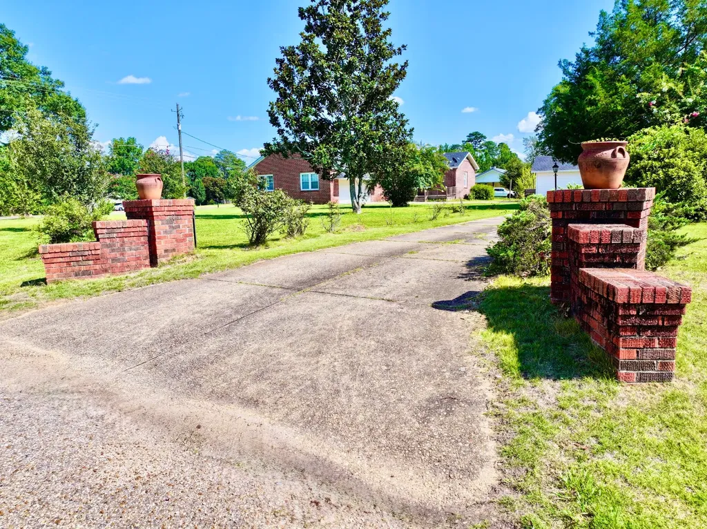 120 Oak Street Grove Hill AL 36451