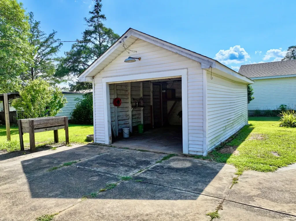 120 Oak Street Grove Hill AL 36451