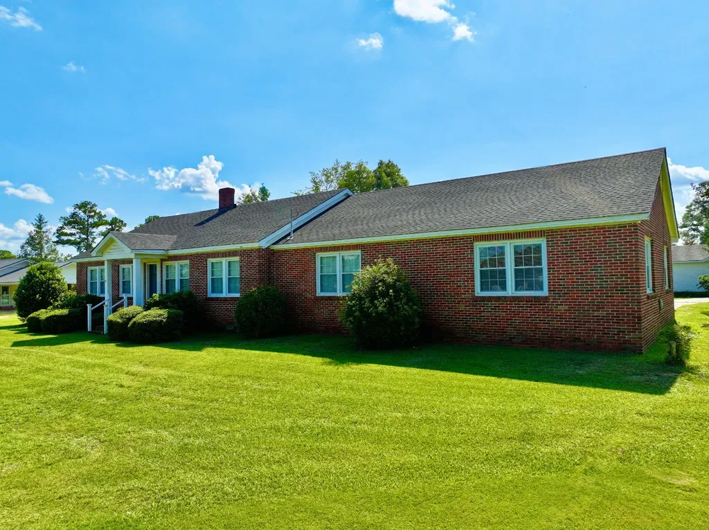 120 Oak Street Grove Hill AL 36451