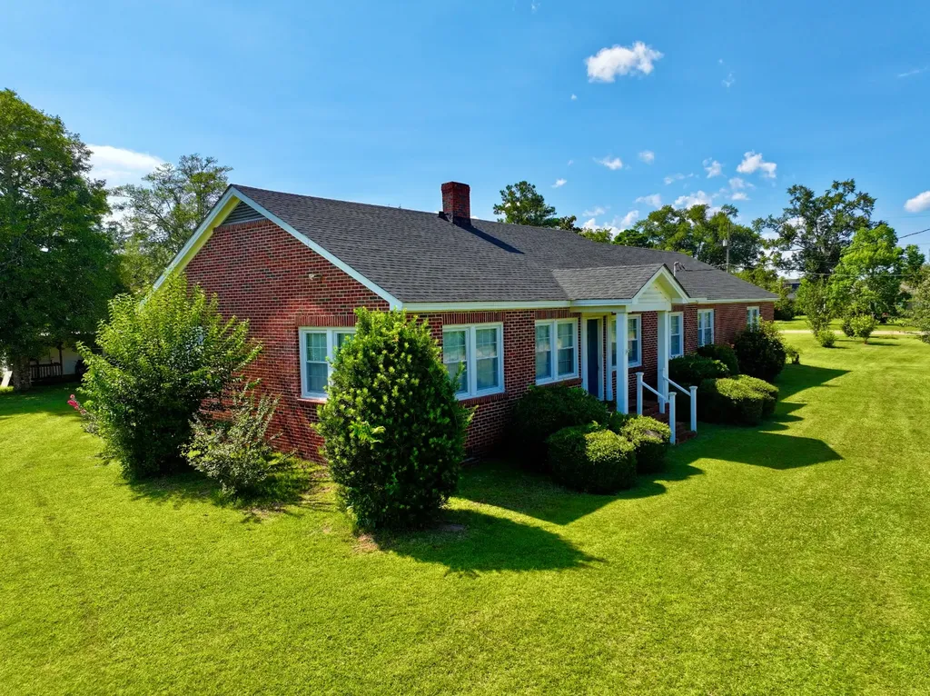 120 Oak Street Grove Hill AL 36451