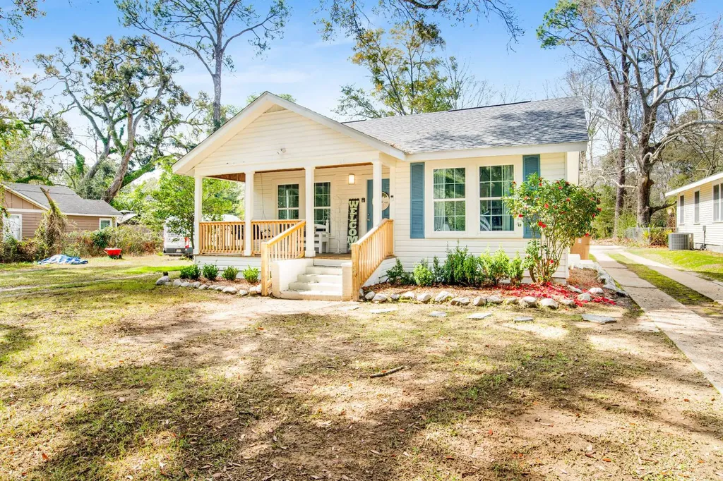 160 Westwood Street Mobile AL 36606