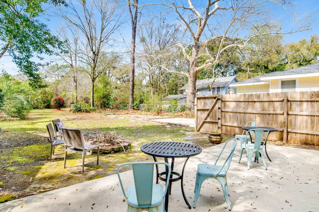 160 Westwood Street Mobile AL 36606