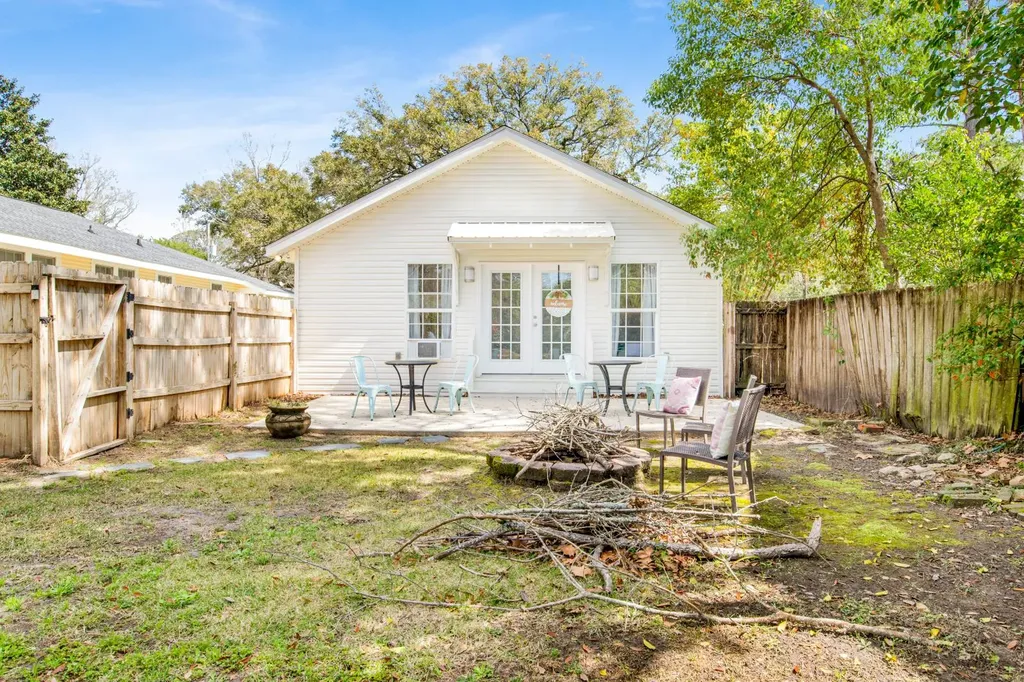 160 Westwood Street Mobile AL 36606
