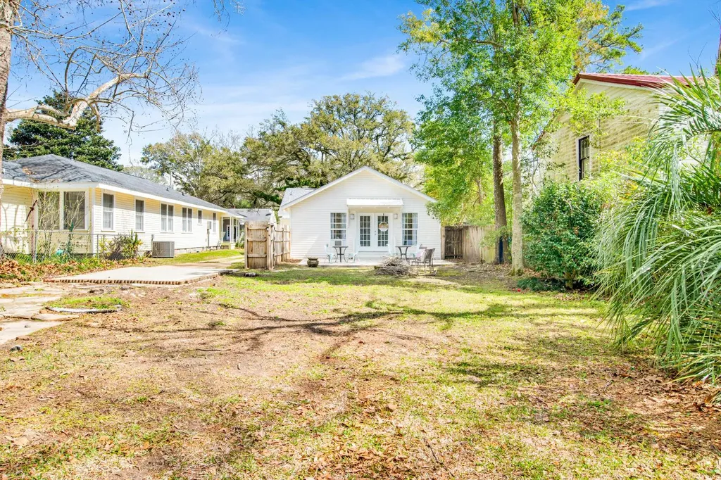 160 Westwood Street Mobile AL 36606