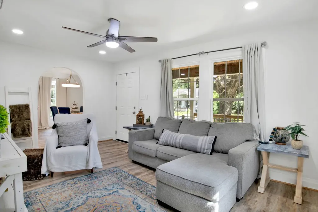 160 Westwood Street Mobile AL 36606