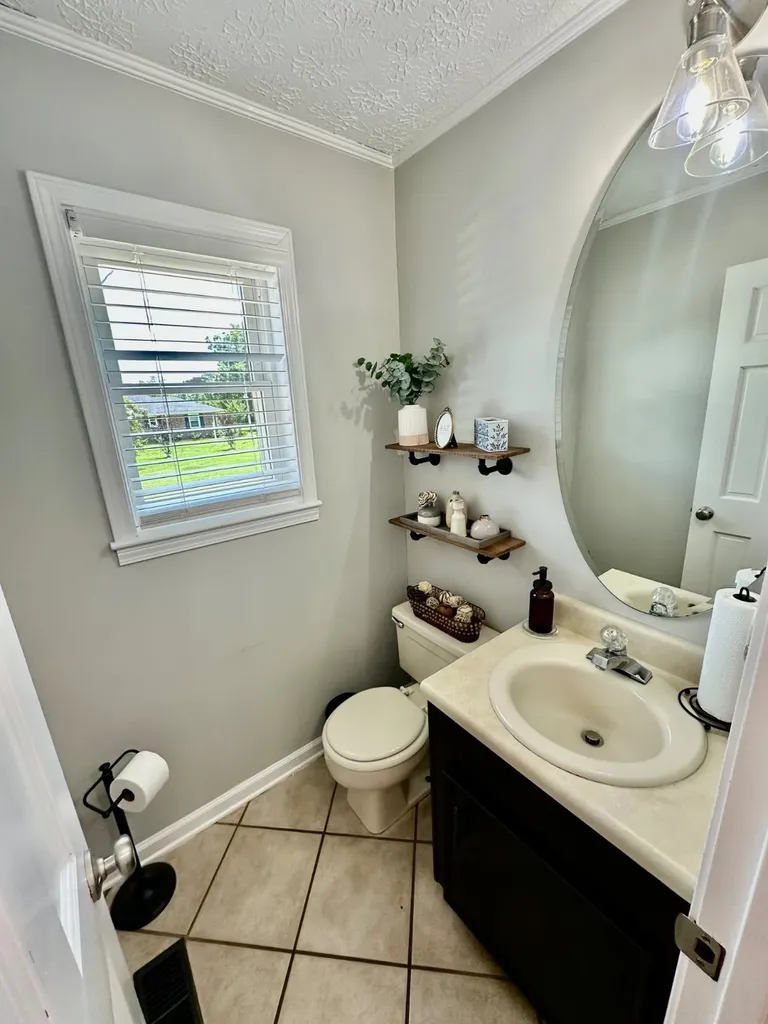 815 Edgewood Drive Thomasville AL 36784