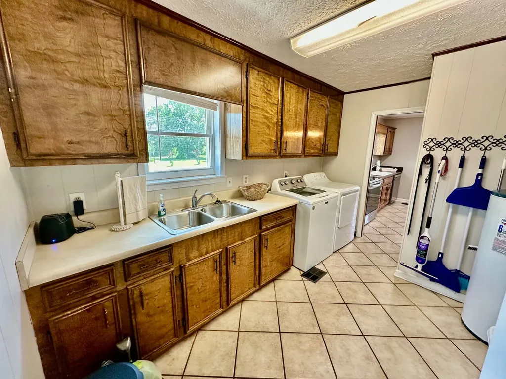 815 Edgewood Drive Thomasville AL 36784