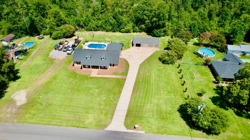 815 Edgewood Drive Thomasville AL 36784