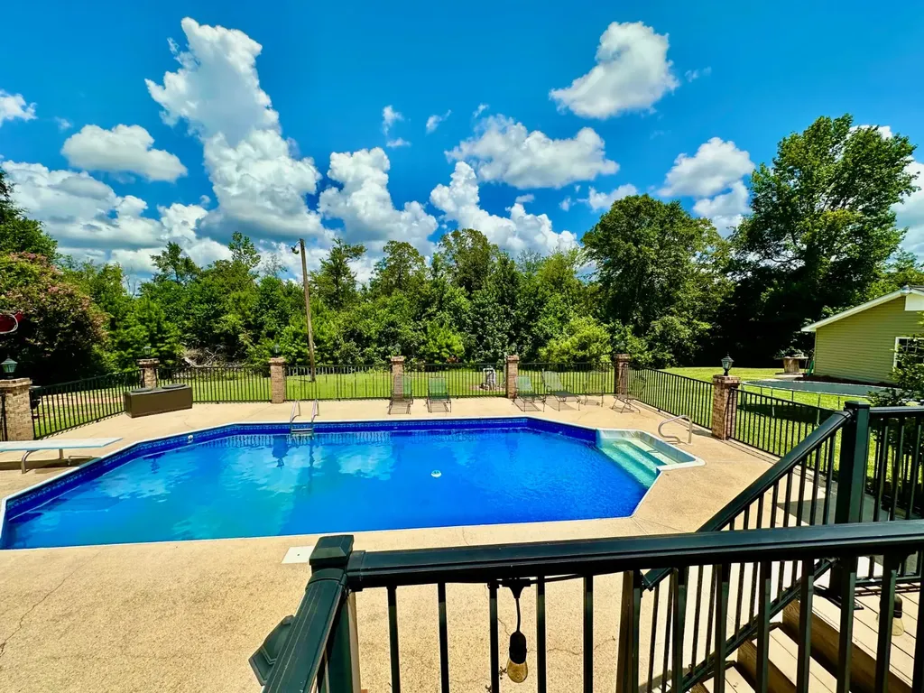 815 Edgewood Drive Thomasville AL 36784