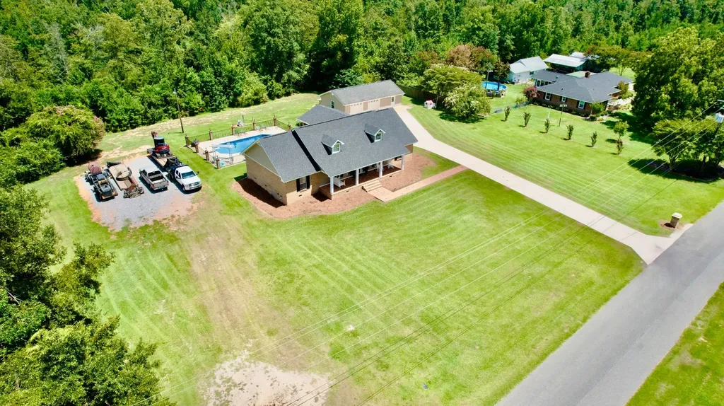 815 Edgewood Drive Thomasville AL 36784