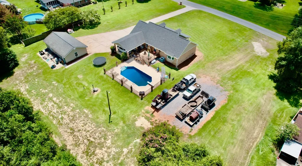 815 Edgewood Drive Thomasville AL 36784