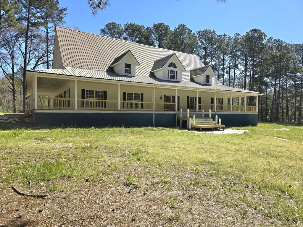 5530 County Road 33 Ozark AL 36360