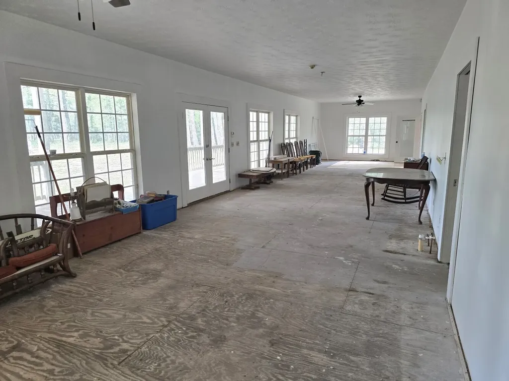 5530 County Road 33 Ozark AL 36360