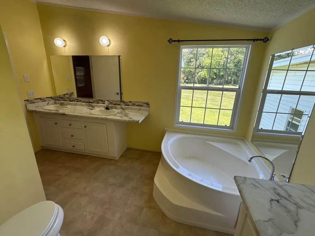 8710 Edgewater Street Foley AL 36535