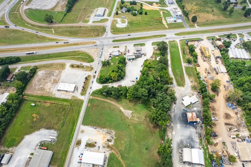 .7 +/- Acres Mcentire Lane Decatur AL 35603