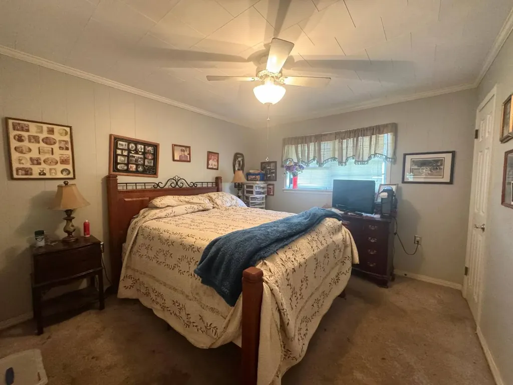 2706 Perry's Chapel Road Gainestown AL 36545