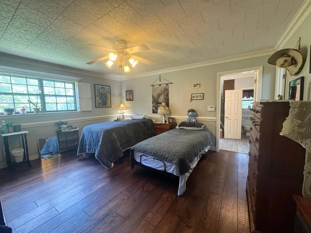2706 Perry's Chapel Road Gainestown AL 36545