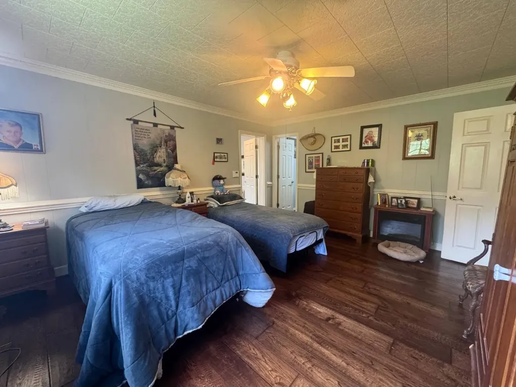2706 Perry's Chapel Road Gainestown AL 36545
