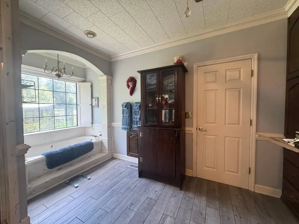 2706 Perry's Chapel Road Gainestown AL 36545