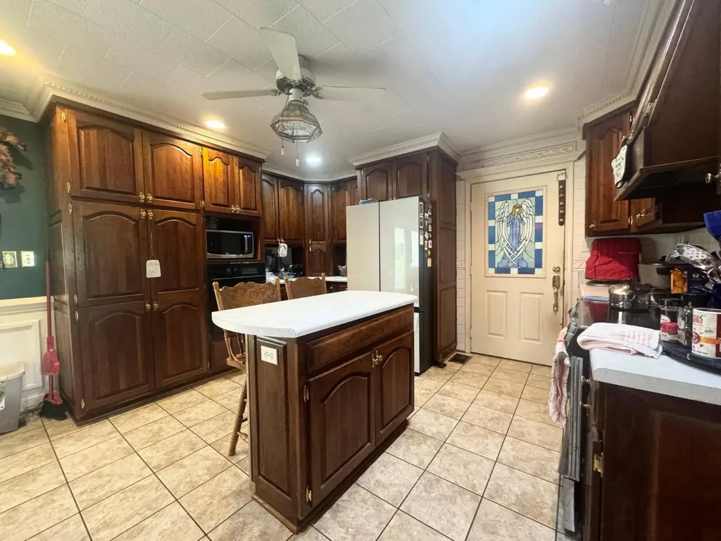 2706 Perry's Chapel Road Gainestown AL 36545