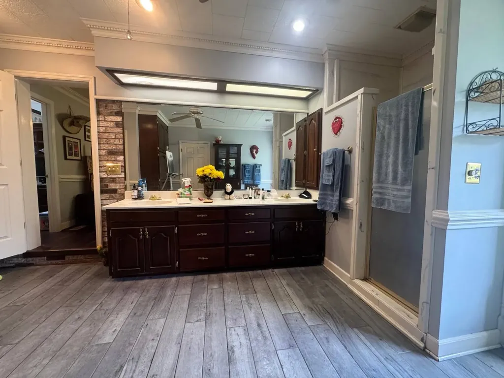 2706 Perry's Chapel Road Gainestown AL 36545
