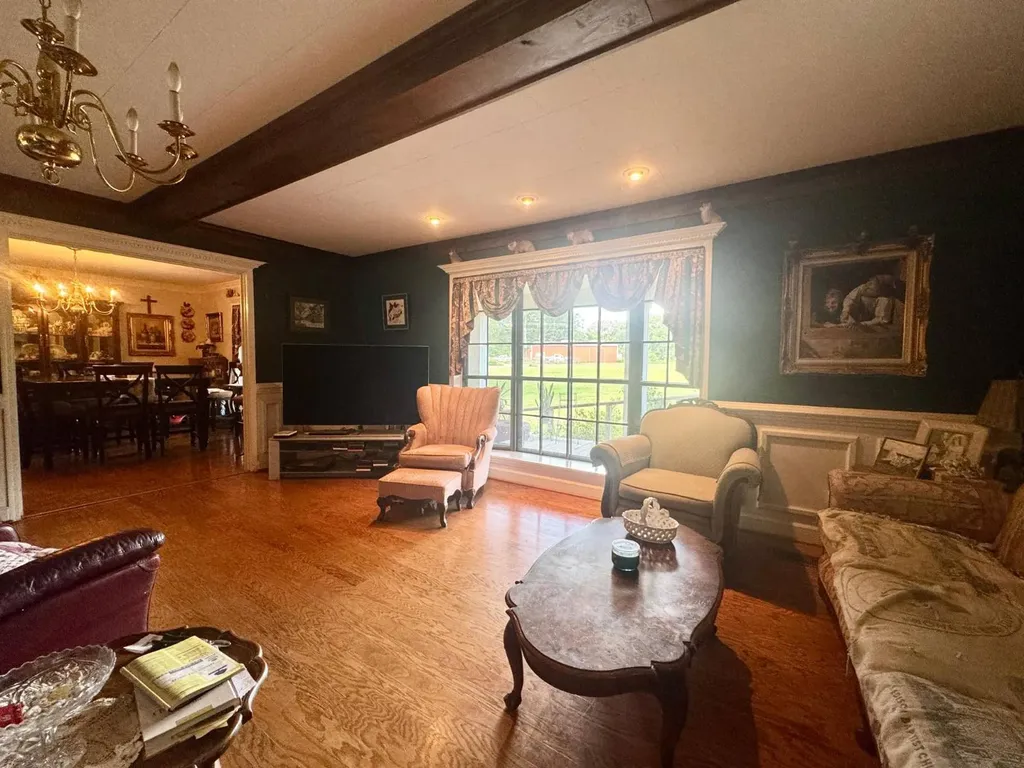 2706 Perry's Chapel Road Gainestown AL 36545