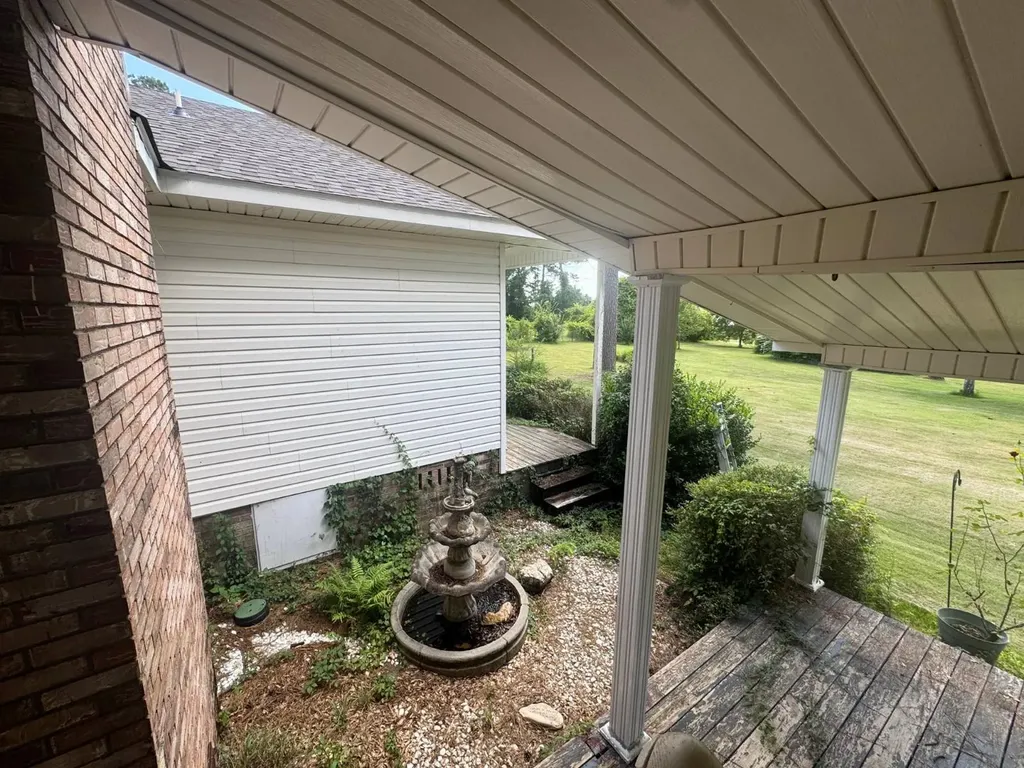 2706 Perry's Chapel Road Gainestown AL 36545