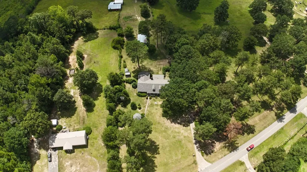 2706 Perry's Chapel Road Gainestown AL 36545