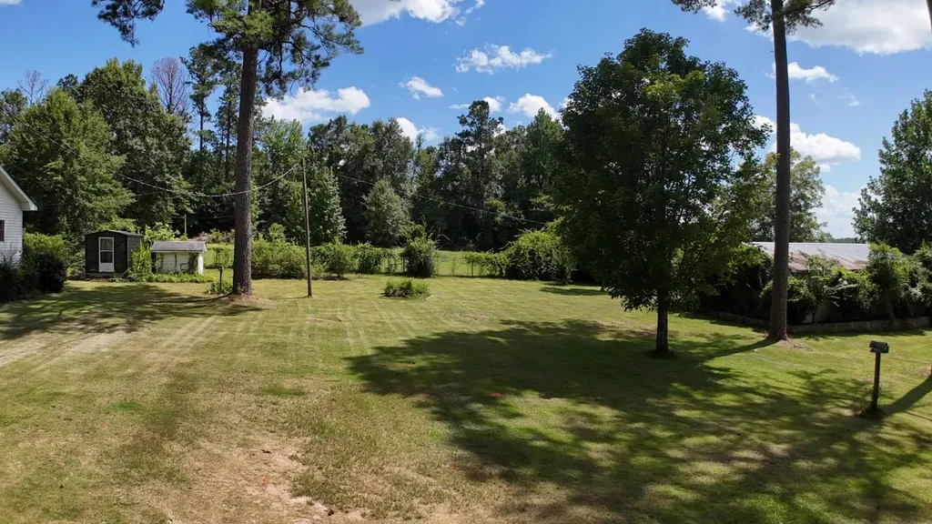 2706 Perry's Chapel Road Gainestown AL 36545
