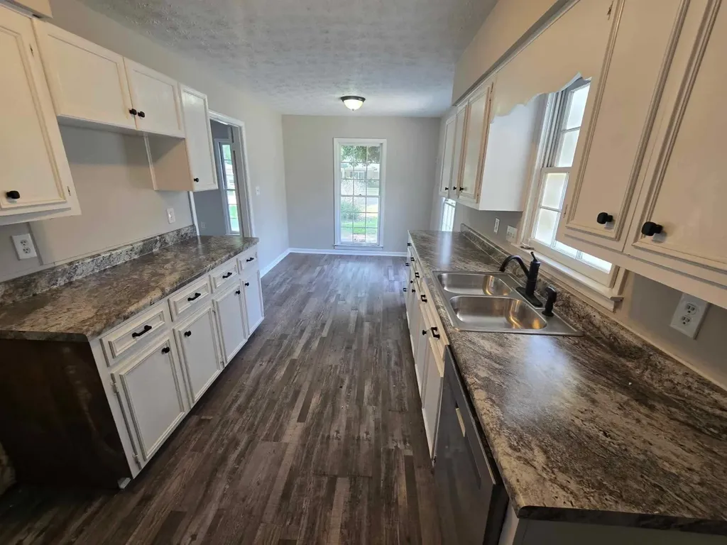 445 Derby Lane Montgomery AL 36109