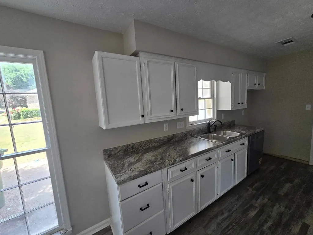 445 Derby Lane Montgomery AL 36109